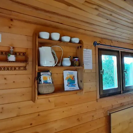 Bed and breakfast Roulotte Cosy Entre Vigne Et Foret
